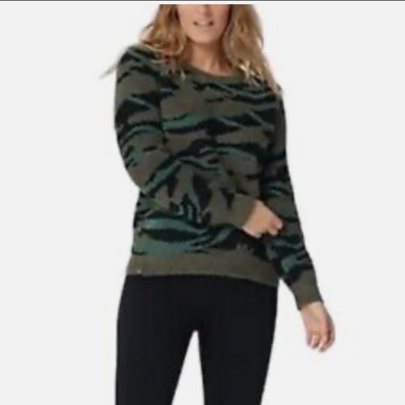 Barefoot Dreams Seaside Crew Neck Pullover Dark Green/Black Camo Sweater size 3X - Picture 3 of 8